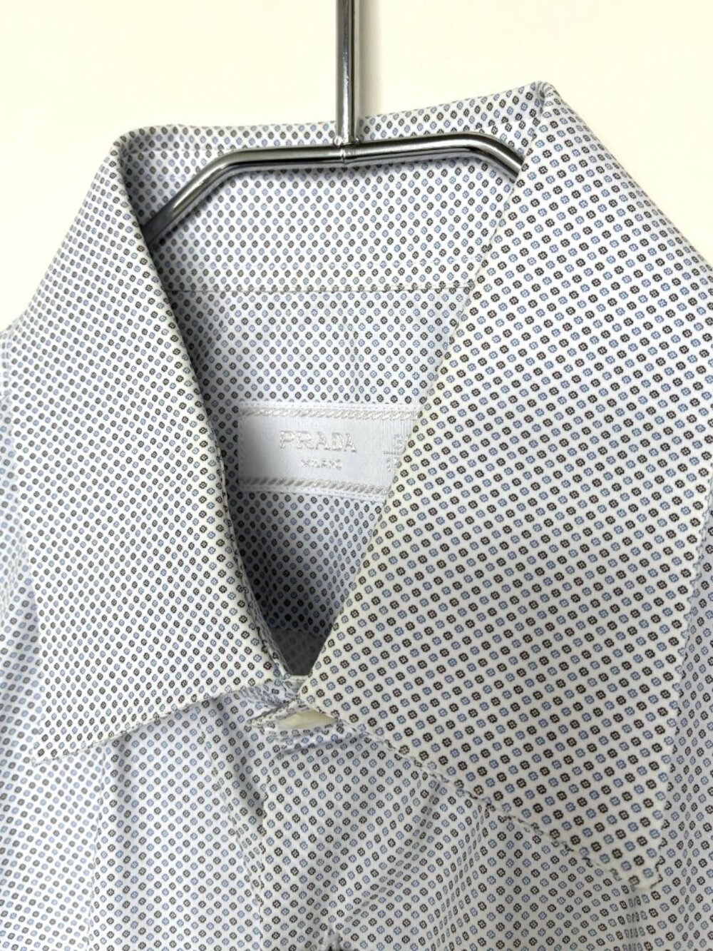 PRADA men's dress shirt, size 15.5" / 39cm, white blue black micro-pattern - Picture 4 of 10